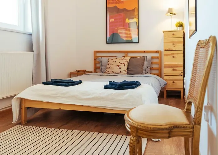 Parkview - Spectacular View & 2 Bedrooms Apartment *