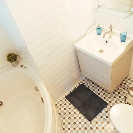 Parkview - Spectacular View & 2 Bedrooms * 布加勒斯特