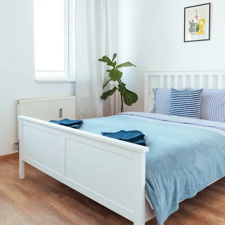 Parkview - Spectacular View & 2 Bedrooms Bukarest