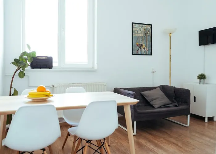 Parkview - Spectacular View & 2 Bedrooms Бухарест